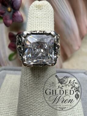 Silpada Uptown Girl R0981 Sterling Silver CZ Ring Sz 5 Statement Scrollwork 925